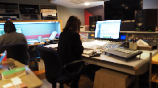 画像ギャラリー No.003のサムネイル画像 / 古田敦也さん,諸葛孔明になる。スクエニのスマホアプリ「破軍・三國志」のボイス収録現場に潜入