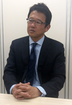 画像ギャラリー No.008のサムネイル画像 / 古田敦也さん,諸葛孔明になる。スクエニのスマホアプリ「破軍・三國志」のボイス収録現場に潜入