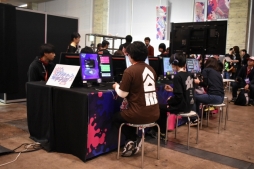 画像ギャラリー No.006のサムネイル画像 / 任天堂のゲーム大会イベント「Nintendo Live 2018」が本日開幕。当日参加が可能な対戦企画や新作体験会などのイベント情報を現地からお届け