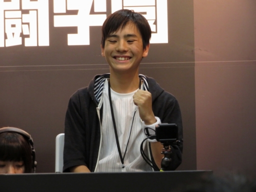 画像ギャラリー No.013のサムネイル画像 / 「第2回 全国小学生スマブラ大会 団体戦」「中高一貫 大乱闘学園」東京大会が開催。全国大会出場をかけた熱戦に沸いた決勝をレポート