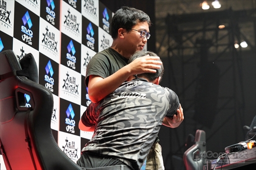 ���������꡼ No.003�Υ���ͥ������ / ��EVO Japan�ϡ�����Ʈ���ޥå���֥饶���� SPECIAL������ͥ���Ϥ��塼�Ȥ����ꡣWinner's�Τޤ�̵�Ԥ�EVO Japan���Ƥ������뤲��