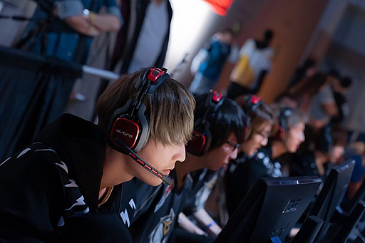 ꡼ No.001 | CoD BO4סCWLɥפܥLibalent Vertexо