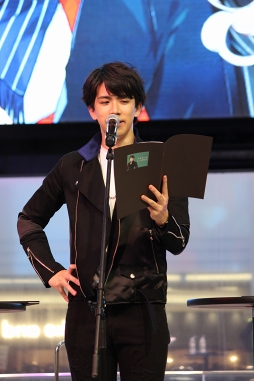 画像ギャラリー No.017のサムネイル画像 / メンバーの“モノボケ”が炸裂!? 「イケメンライブ 恋の歌をキミに」AGF2018ステージイベントレポート