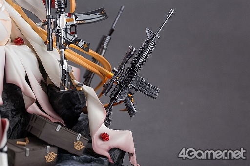 荒野行動」聖銃の女王，エージェント・ニキシア限定フィギュアセットの