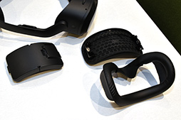 画像集#005のサムネイル/西川善司の3DGE：5K解像度の業務用VR HMD「VIVE Focus 3」体験レポート。VRコントローラのトラッキング精度に驚く