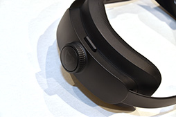 画像集#009のサムネイル/西川善司の3DGE：5K解像度の業務用VR HMD「VIVE Focus 3」体験レポート。VRコントローラのトラッキング精度に驚く