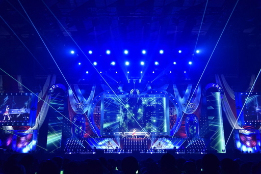 画像ギャラリー No.009のサムネイル画像 / 「ウマ娘 4th EVENT」東京公演 DAY1をレポート。サプライズすぎた“1日限りの伝説木魚ライブ”に新衣装の披露など,ファンも歓喜!