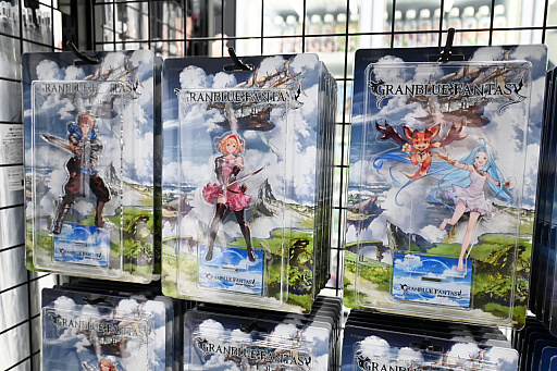 画像ギャラリー No.006のサムネイル画像 / 「ウマ娘」「グラブル」「シャドバWB」の専用商品も販売。Cygames作品のグッズを販売する“コンビニ風”店舗「CyConveni」，WACCA池袋に本日オープン