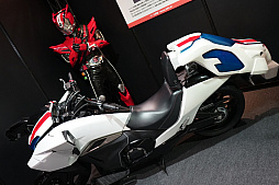 ꡼ No.022 | ХκŵTMCS2018˽ŸƤMonster Energy SupercrossסTT ISLE OF MANפҲ𡣥Хμ̿