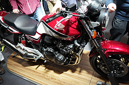 ꡼ No.025 | ХκŵTMCS2018˽ŸƤMonster Energy SupercrossסTT ISLE OF MANפҲ𡣥Хμ̿