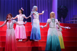 画像ギャラリー No.010のサムネイル画像 / ライブコンサート「新サクラ大戦 the Stage 〜桜歌之宴〜」のゲネプロをレポート。シリーズの楽曲が続々と披露される熱い展開に