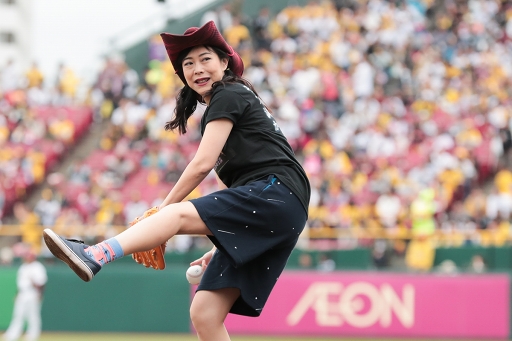 画像ギャラリー No.003のサムネイル画像 / 「ファイブキングダム」,楽天生命パーク宮城で「ファイブキングダムデー」を実施。椿 鬼奴さんによる始球式も