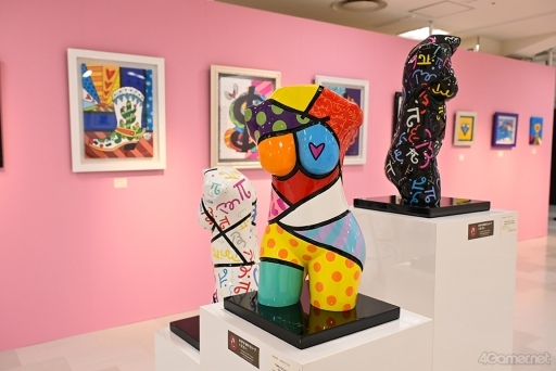 画像ギャラリー No.012のサムネイル画像 / 「ソニック」との初コラボに注目! ソニックシリーズの飯塚Pも登壇した「Be happy! ロメロ ブリット来日展」PRESS PREVIEWレポート