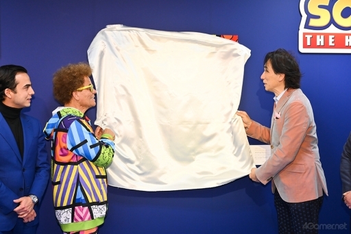 画像ギャラリー No.022のサムネイル画像 / 「ソニック」との初コラボに注目! ソニックシリーズの飯塚Pも登壇した「Be happy! ロメロ ブリット来日展」PRESS PREVIEWレポート