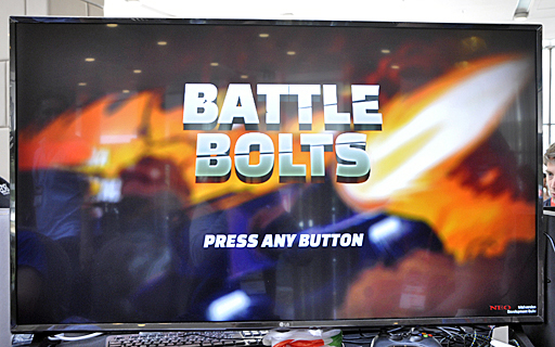 ���������꡼ No.001�Υ���ͥ������ / Ū�Τʹ�ư�ײ��Ω�Ƥ���Ũ��֤���ˤ��衣�ܡ��ɥ������פ碌�륿���������ȥ�ƥ�������Battle Bolts�פ��ݡ���