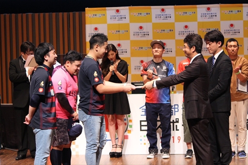 画像ギャラリー No.013のサムネイル画像 / 「全国都道府県対抗eスポーツ選手権2019 IBARAKI」プレ大会をレポート。茨城国体で行われる「ウイイレ2019」大会のプレマッチが開催