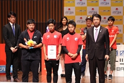 画像ギャラリー No.017のサムネイル画像 / 「全国都道府県対抗eスポーツ選手権2019 IBARAKI」プレ大会をレポート。茨城国体で行われる「ウイイレ2019」大会のプレマッチが開催