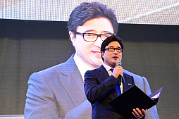 画像ギャラリー No.010のサムネイル画像 / 「ウイニングイレブン 2019」,e-Sports イノフェスCUP 決勝戦の模様をお届け。優勝したウイイレのプロ“Mayageka選手”にも話を聞いた