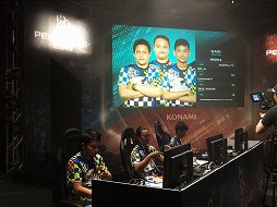 画像ギャラリー No.008のサムネイル画像 / 個人戦,チーム戦共にインドネシアが制した「PES LEAGUE 2019 ASIA REGIONAL FINALS」をレポート