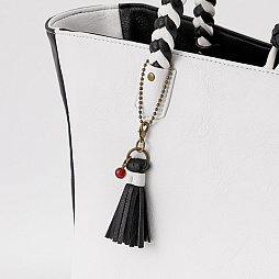 ���������꡼ No.012�Υ���ͥ������ / ��Identity V�פ�4����饯�����򥤥᡼�������Хå������˥���������5��ܤ��о졣ͽ����դ�����