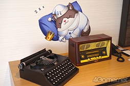 画像ギャラリー No.005のサムネイル画像 / 「Identity V」コラボルームを紹介。東京・池袋の高層ホテルに,リッチな客室に描き下ろしイラストが調和したハンター・サバイバールームが登場