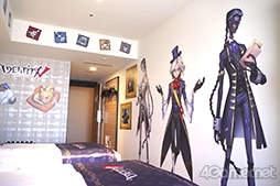 画像ギャラリー No.012のサムネイル画像 / 「Identity V」コラボルームを紹介。東京・池袋の高層ホテルに,リッチな客室に描き下ろしイラストが調和したハンター・サバイバールームが登場