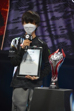 画像ギャラリー No.011のサムネイル画像 / 「Identity V」日本最強はZETA DIVISIONの手に。”2022 夏季 IdentityV Japan League”決勝大会レポート