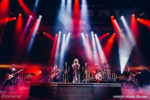 画像ギャラリー No.006のサムネイル画像 / それは幻想の一夜ーー「Fantôme Iris 1st LIVE -C'est la vie!-」ライブレポート。眷属たちの目に映る,銀の百合咲き乱れし王国