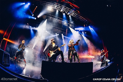 画像ギャラリー No.012のサムネイル画像 / それは幻想の一夜ーー「Fantôme Iris 1st LIVE -C'est la vie!-」ライブレポート。眷属たちの目に映る,銀の百合咲き乱れし王国