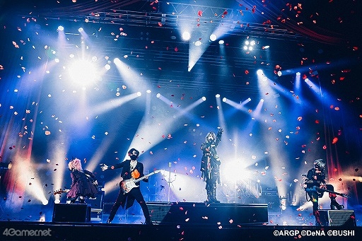 画像ギャラリー No.017のサムネイル画像 / それは幻想の一夜ーー「Fantôme Iris 1st LIVE -C'est la vie!-」ライブレポート。眷属たちの目に映る,銀の百合咲き乱れし王国