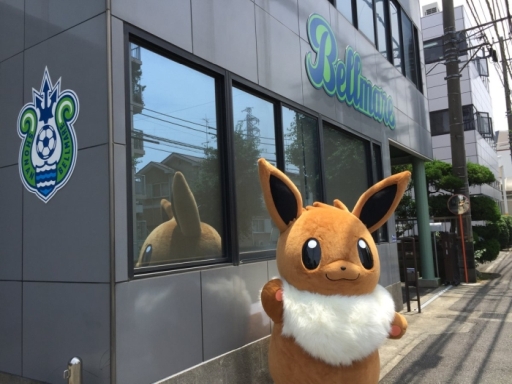 画像ギャラリー No.001のサムネイル画像 / 「ポケモン」のイーブイとピカチュウが8月19日に開催される湘南ベルマーレのホームゲームに登場