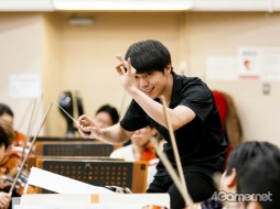 画像ギャラリー No.006のサムネイル画像 / 「アイカツ!シリーズ」オーケストラコンサートのリハーサルをレポート。指揮・水戸博之氏と編曲・穴沢弘慶氏のコメントも掲載