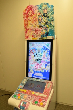 アイカツフレンズ でトップアイドルを目指す 新しく始める人に向けてゲームの遊び方や関連ショップを紹介します