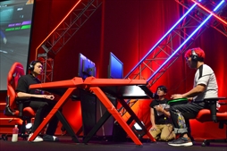 画像ギャラリー No.027のサムネイル画像 / 「DEAD OR ALIVE 6 Fatal Match in Japan」フォトレポート。オンラインで研鑽を積んだニューヒーロー,シマズ選手が優勝を飾る