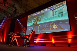 画像ギャラリー No.037のサムネイル画像 / 「DEAD OR ALIVE 6 Fatal Match in Japan」フォトレポート。オンラインで研鑽を積んだニューヒーロー,シマズ選手が優勝を飾る