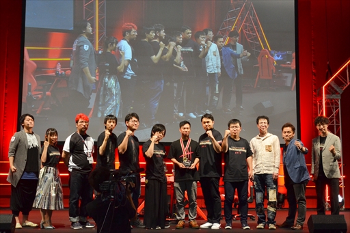 画像ギャラリー No.049のサムネイル画像 / 「DEAD OR ALIVE 6 Fatal Match in Japan」フォトレポート。オンラインで研鑽を積んだニューヒーロー,シマズ選手が優勝を飾る