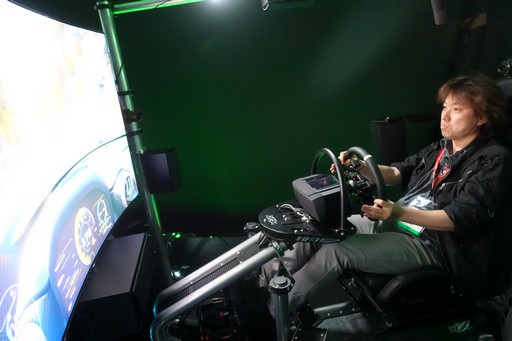 ���������꡼ No.007�Υ���ͥ������ / ��E3 2018�ϥ����ꥹ������Υ��꡼���ǿ����Forza Horizon 4�פ�̥�Ϥ����롣ưŪ�ʵ���ΰܤ��Ѥ�꤬�졼��������˱ƶ���Ϳ����