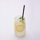 画像ギャラリー No.049のサムネイル画像 / 「デビル メイ クライ 5」と「MHW:ICEBORNE」を題材としたメニューが9月5日よりカプコンカフェ2店舗で展開。試食会レポートをお届け