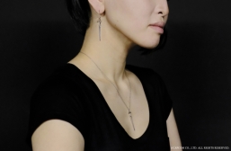 画像ギャラリー No.013のサムネイル画像 / 「デビル メイ クライ 5」とブランド「haraKIRI」のコラボ第2弾,Vとバージルをモチーフにしたアクセサリが登場。予約受付開始