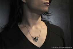 画像ギャラリー No.016のサムネイル画像 / 「デビル メイ クライ 5」とブランド「haraKIRI」のコラボ第2弾,Vとバージルをモチーフにしたアクセサリが登場。予約受付開始