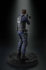 画像ギャラリー No.012のサムネイル画像 / 「バイオハザード RE:2」は「CERO D」版と「Z」(18歳以上対象)版の2ラインナップで国内展開へ。予約受付は8月10日スタート