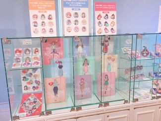 画像ギャラリー No.007のサムネイル画像 / 「少女☆歌劇 レヴュースタァライト」の期間限定ストアが渋谷マルイにオープン