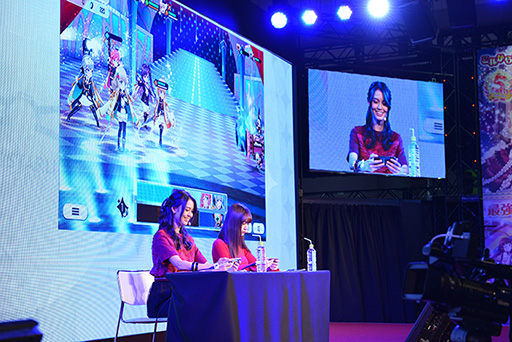 画像ギャラリー No.028のサムネイル画像 / 「少女☆歌劇 レヴュースタァライト -Re LIVE-」ステージレポート。野本ほたるさんと尾崎由香さんが実機プレイを披露