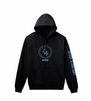 画像ギャラリー No.003のサムネイル画像 / 「スタリラ」愛城華恋と神楽ひかりをモチーフにしたカレッジTシャツ&パーカーが登場。受注受付を開始