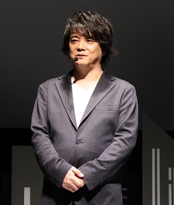 画像ギャラリー No.003のサムネイル画像 / 「妖怪ウォッチ ワールド」完成披露発表会が開催。俳優 坂口健太郎さん,YouTuber HIKAKINさんらが登壇した会場の模様をレポート