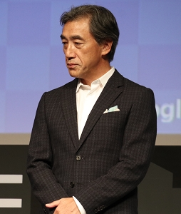 画像ギャラリー No.026のサムネイル画像 / 「妖怪ウォッチ ワールド」完成披露発表会が開催。俳優 坂口健太郎さん,YouTuber HIKAKINさんらが登壇した会場の模様をレポート