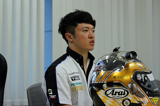 ꡼ No.003 | F1 2018ס֥졼󥰥ɥ饤СѤΤäƤ館ƴ򤷤פȸä졼󥰥ɥ饤СȵɤΥ󥿥ӥ塼Ϥ