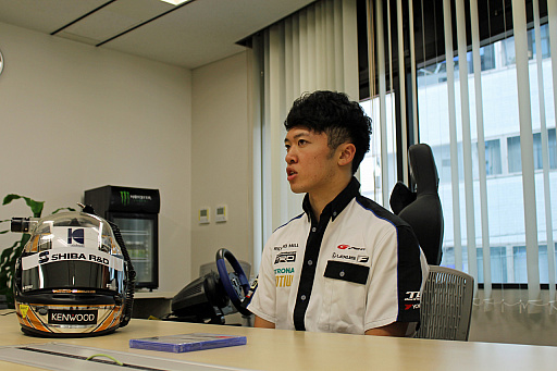 ꡼ No.004 | F1 2018ס֥졼󥰥ɥ饤СѤΤäƤ館ƴ򤷤פȸä졼󥰥ɥ饤СȵɤΥ󥿥ӥ塼Ϥ