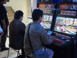 画像ギャラリー No.005のサムネイル画像 / 全国4か所で開催された,AC版「FIGHTING EX LAYER」ロケテストレポート。オンライン対戦にも対応した,アリカ格闘ゲームの最新作