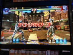 画像ギャラリー No.011のサムネイル画像 / 全国4か所で開催された,AC版「FIGHTING EX LAYER」ロケテストレポート。オンライン対戦にも対応した,アリカ格闘ゲームの最新作